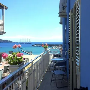 Nefele Hotel
